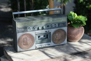 Texte du mois (juin 2024) : Radio mentale – Se brancher sur les meilleures fréquences